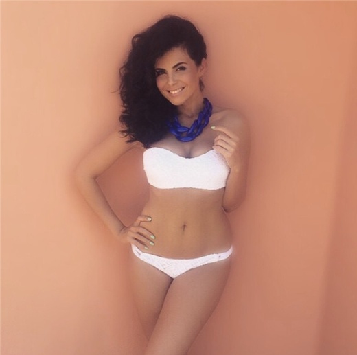 Похудевшая Каменских украсила обложку российского глянца