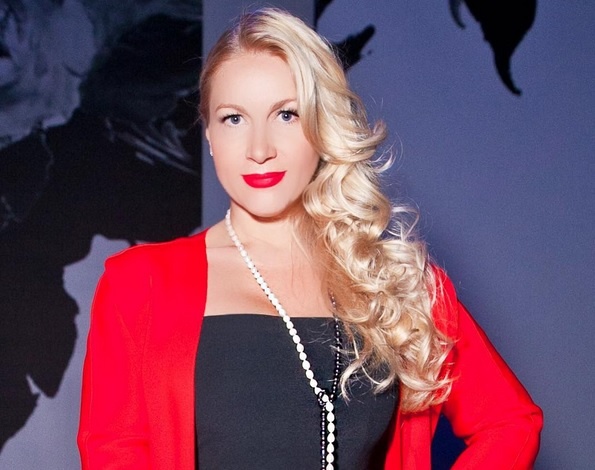 Екатерина Одинцова, бывшая гражданская жена Бориса Немцова, сняла белье ради благотворительности