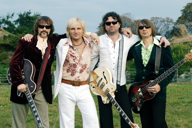 Олег Скрипка предложил сделать Украину счастливее