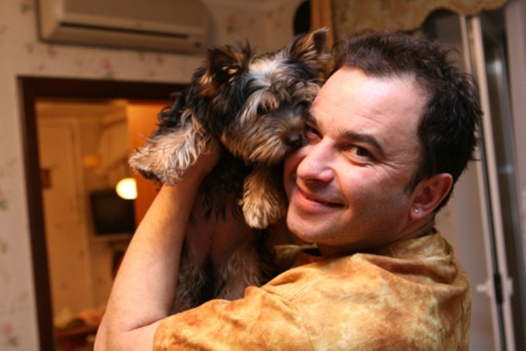 Певец попросил помощи с организацией концерта