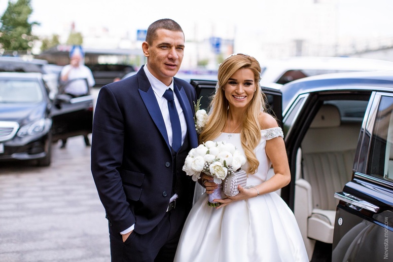 Пара поженилась в июле этого года