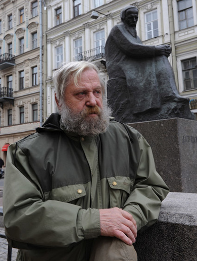 Дмитрий Достоевский: «Я верю, что Федор Михайлович молится там за всех своих близких, и, в частности, за меня»