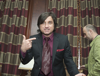 «Если у СБУ нет более значимых проблем, нежели разбираться, враг Кушанашвили или нет, мне сказать нечего. Но настаиваю: я не принадлежу и не буду принадлежать к сонму табаковых, гафтов и пореченковых»