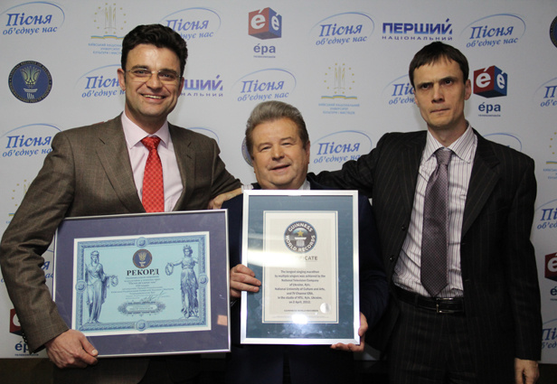 Генеральний директор телекомпанії «Ера» Ігор Лоташевський, Михайло Поплавський та гендиректор Національної телекомпанії України Єгор Бенкендорф