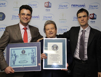 Генеральний директор телекомпанії «Ера» Ігор Лоташевський, Михайло Поплавський та гендиректор Національної телекомпанії України Єгор Бенкендорф