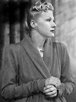 Юлия ПЯТЕЦКАЯ