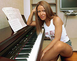 Анна ШЕСТАК