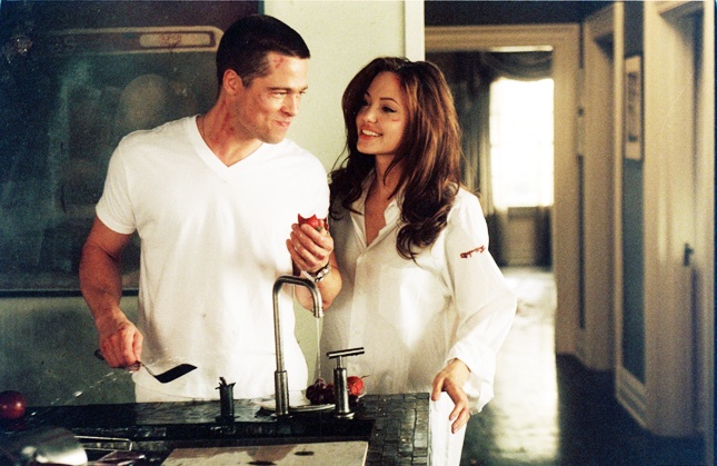 Кадр из фильма "Мистер и миссис Смит". Фото: glamour.ru