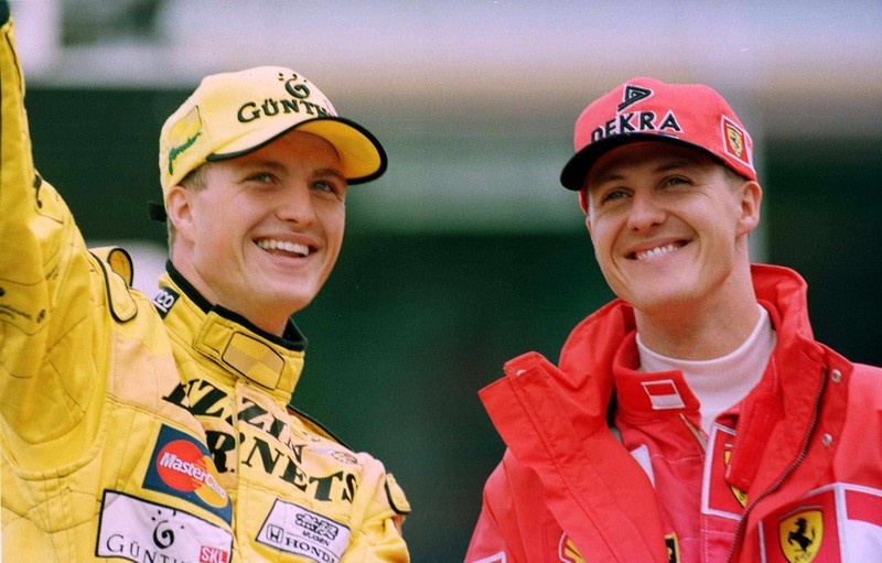 Братья Шумахер сейчас переживают не лучшие времена. Фото: EPA.