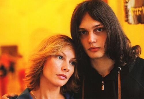 Алена Бабенко с сыном Никитой. Фото: kto-zhena.ru