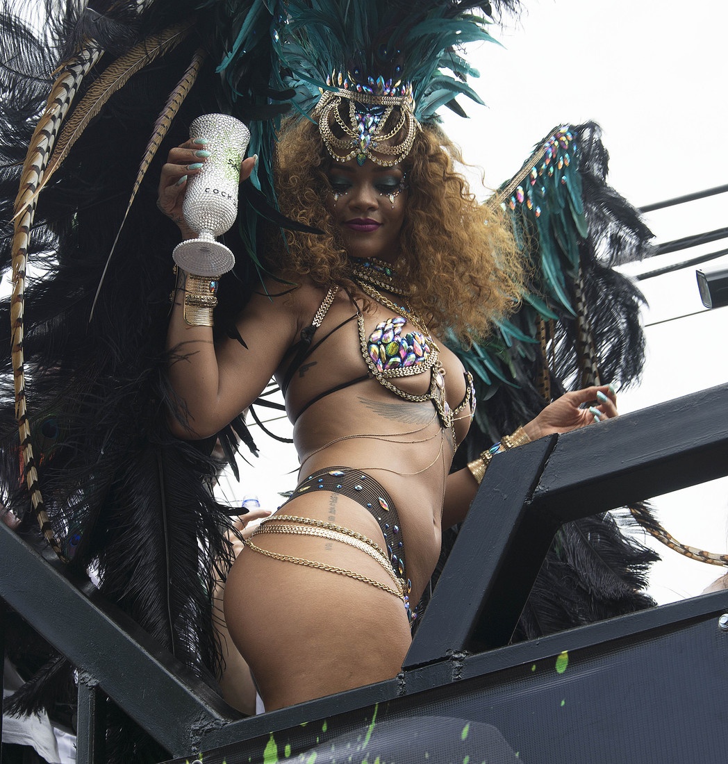 Фото: badgalriri / Instagram 