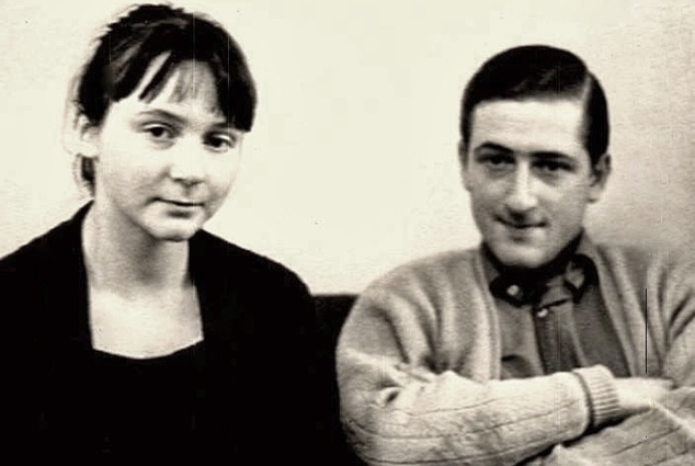 Дети Светланы Аллилуевой: Екатерина от второго брака с членом-корреспондентом Юрием Ждановым и Иосиф — от первого брака с юристом Григорием Морозовым. Екатерина Юрьевна Жданова — вулканолог, проживает на Камчатке, а Иосиф Григорьевич Аллилуев — российский кардиолог