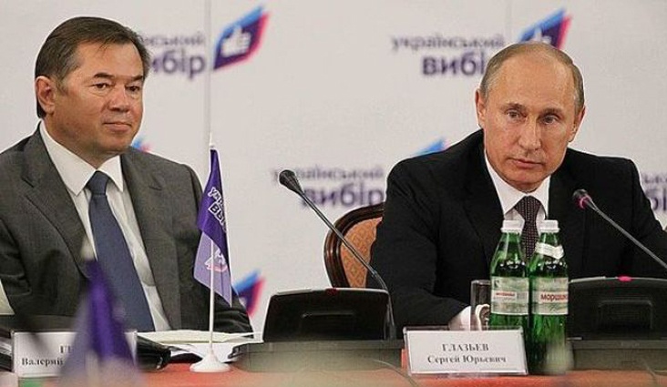 Владимир Путин со своим советником Сергеем Глазьевым. «Именно Глазьев поднимал восток Украины после обкатки в Крыму сценария с «отрядами самообороны», призывами к Путину и «референдумом»