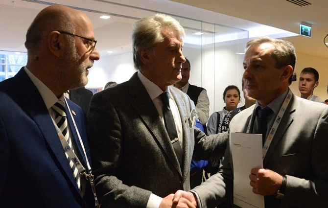 С главой Украинской ассоциации налогоплательщиков Григолом Катамадзе и третьим президентом Украины Виктором Ющенко на Международном бизнес-форуме «Украина Level Up»