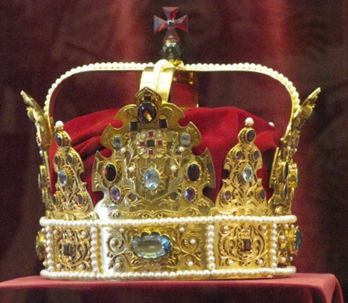 Реконструкция короны-митры, подлинник которой до сих пор ищут