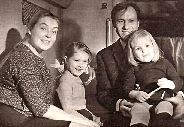 «Родители очень друг друга любили – что мама, что папа». Съемки для сцены «Сон» к фильму «Печки-лавочки», 1972 год