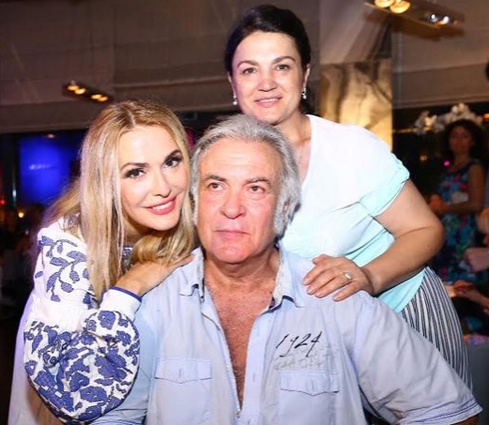 С Ольгой и Натальей Сумскими. «Женщин я никогда не обижаю, не спорю с ними и не воюю»