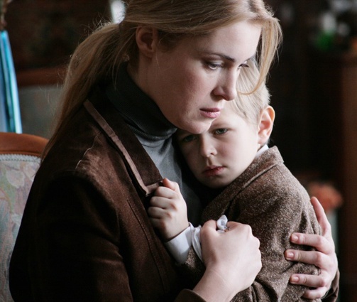 С Сашей Дробитько в фильме Сергея Снежкина «Похороните меня за плинтусом», снятом по одноименной автобиографической книге Павла Санаева, 2009 год. «Павел хотел сам этот фильм снимать, но продюсеры не дали»