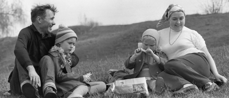 «С нами родители не играли и нами не занимались. Их практически никогда дома не было»