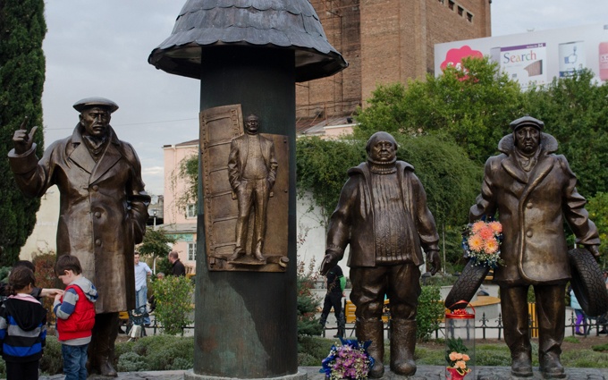 Георгий Данелия и герои «Мимино» — Валико Мизандари, Иван Волохов и Рубик Хачикян — в Тбилиси