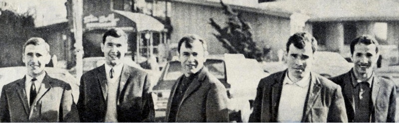  Киевское «Динамо» в 1969 году первым из украинских клубов открыло Америку, где провело три матча против сильнейшей команды США «Калифорния Клипперс». Сергей Круликовский, Евгений Рудаков, Василий Турянчик, Виктор Серебряников и Юрий Ванкевич в Голливуде