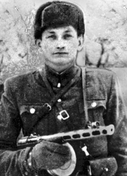 Ярослав Белинский (псевдонимы — Быстрый, Сумный) — командир куреня УПА. Попав в плен в январе 1945-го, согласился сотрудничать с НКВД, расстрелян