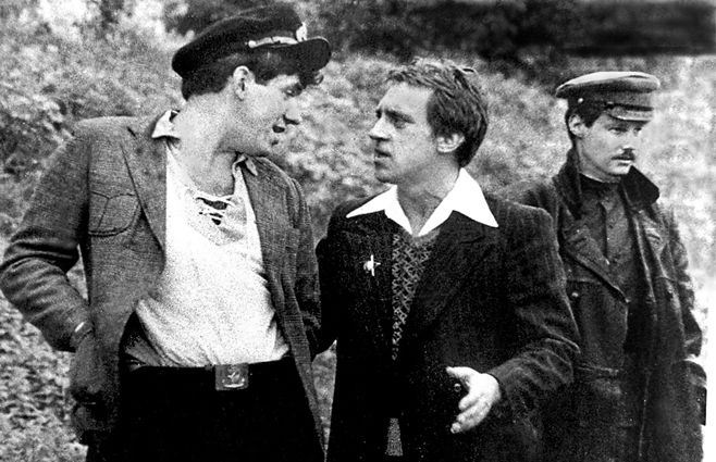 Карманник Кирпич (Станислав Садальский) Жеглову и Шарапову: «А вам начальство обязательно шею намылит, обязательно. Нет у вас методов против Кости Сапрыкина!»