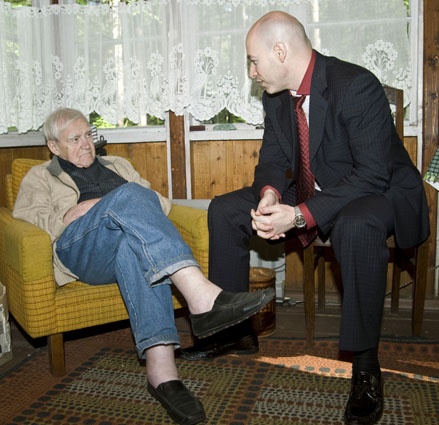 С Дмитрием Гордоном. «Жили мы бедно, подчас голодно, но мечтали об удивительном и справедливом обществе. Мы были исполнены красивой мечты, а сейчас без нее остались»