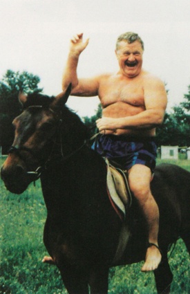 «Пить-курить не научили, а без спорта я себя не представлял»