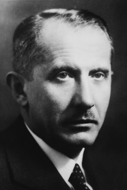 Одно из последних прижизненных фото Евгения Коновальца, сделанное в Вене весной 1938 года