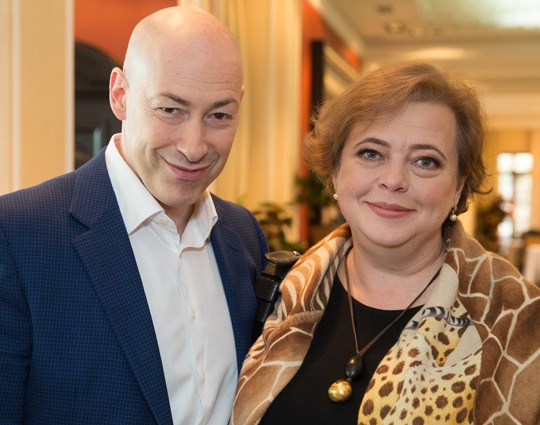 С Дмитрием Гордоном. «Определенный этап в моей жизни закончился, и что дальше будет, не знаю, но двигаться нужно, останавливаться, бояться нельзя»