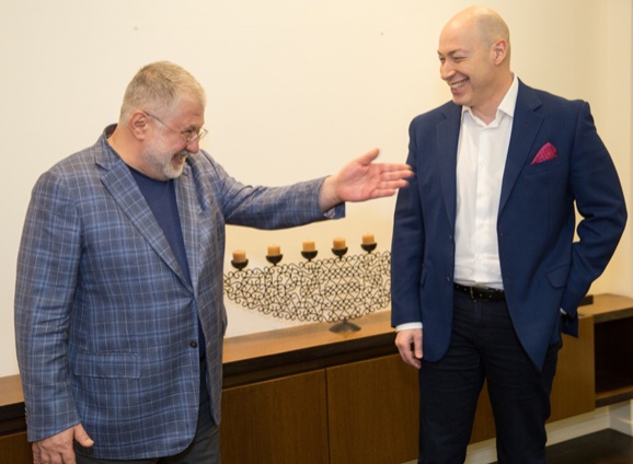 С Дмитрием Гордоном. «Деньги у меня есть — отсутствует возможность их тратить» Фото Ростислава ГОРДОНА