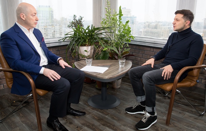 С Дмитрием Гордоном. «Я считаю, что сегодня жить нужно так, чтобы не было стыдно завтра, и в 99 процентах случаев я так и поступаю»