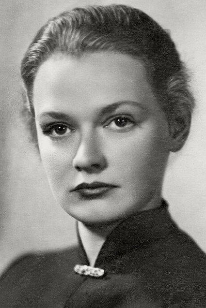 Нина Гребешкова родилась 29 ноября 1930 года в Москве. В 1954-м окончила ВГИК. «Под словом «красивая» каждый свое понимает...»