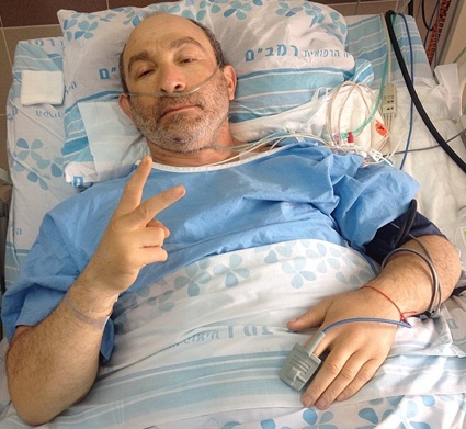 Геннадий Кернес после операции в израильской клинике, апрель 2014 года. «Министр внутренних дел высказывается о Кернесе, увязывает его с «русской весной», намекает: мол, избавим страну от этого негодяя, вырвем его с корнем. А как можно вырвать с корнем? Только убить»