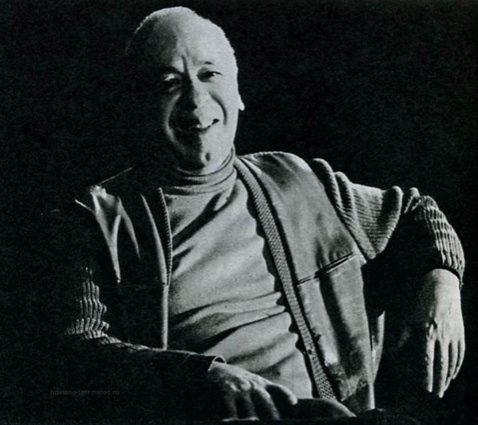 Главный режиссер Московского театра сатиры (1957-2002) Валентин Плучек. «Он был влюблен в меня до потери сознания, и тут классический треугольник возник — Андрей ревновал»