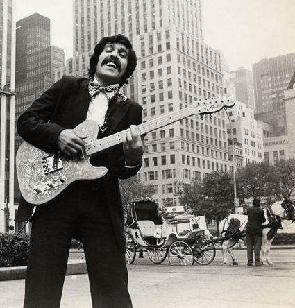 «Небоскребы, небоскребы, а я маленький такой...»