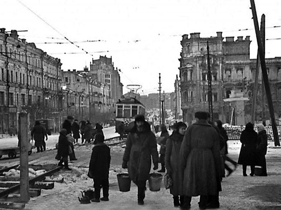 Киев в первые дни после освобождения от немецко-фашистских захватчиков, 1943 год