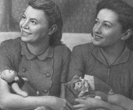 Галина Бурдонская (слева) с подругой и соперницей Ниной Орловой, супругой режиссера Романа Кармена