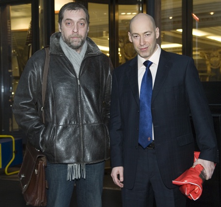 С Дмитрием Гордоном. «Думаю, сегодня Владимир Семенович оставался бы таким же. Был бы одинок, несмотря на многие плюсы нашего времени, и комфортно бы ему не было»