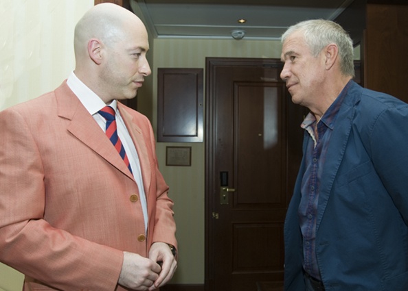 С Дмитрием Гордоном. «С Украиной меня связывает больше, чем генетическая память. Это мое детство, юность, начало профессии»