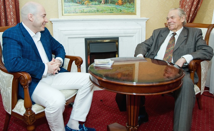 С Дмитрием Гордоном. «Может, я не такой уж и мудрый, но в свою землю, в свой народ и в свои песни влюблен и от этого счастлив»