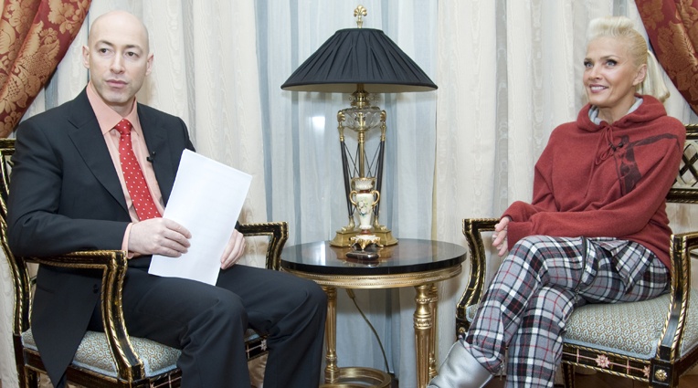 С Дмитрием Гордоном. «Мне кажется, я ангел» Фото Феликса РОЗЕНШТЕЙНА