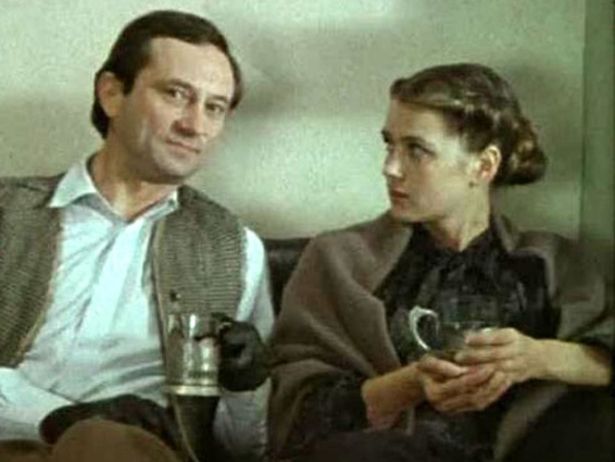 С Богданом Ступкой в сериале Бориса Савченко «Мужество», 1981 год