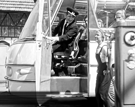 С Юрием Беловым в «Королеве бензоколонки» (Людмила Добрыйвечер), 1962 год. Фильм снимали на Киностудии Довженко, «Надя за это время выучила украинский язык и шпарила на нем, как на родном»