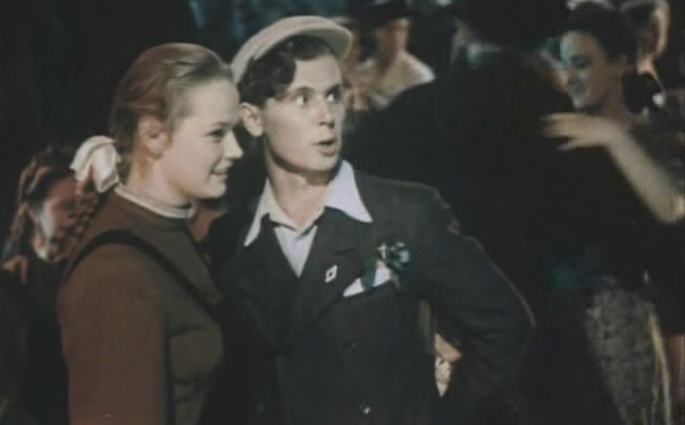 С Олегом Потоцким в фильме Константина Юдина о Великой Отечественной войне «Смелые люди». Лидер советского проката 1950 года — 41,2 миллиона зрителей