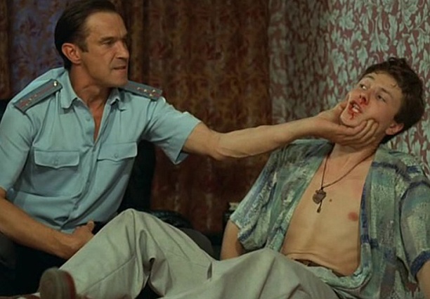 В фильме Станислава Говорухина «Ворошиловский стрелок», 1999 год. «Станиславу Сергеевичу за доверие благодарен»