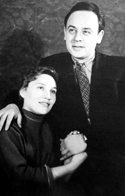 Первая жена актера Валентина Блинова умерла от рака, оставив Леонида Сергеевича с четырехлетней дочерью