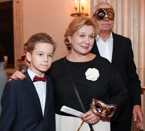 С женой Инной и сыном Ваней