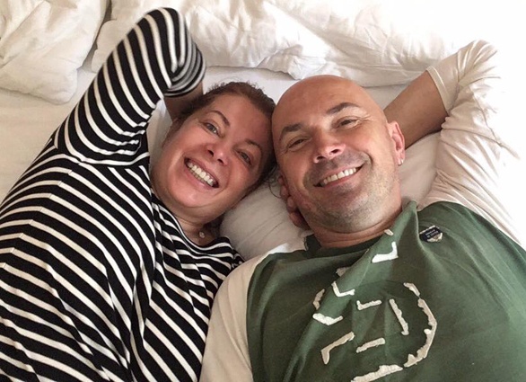 С мужем. Леонид — бизнесмен, работает на производстве